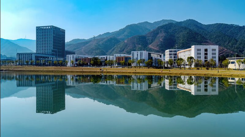 PCB打样定制：揭秘价格背后的关键因素